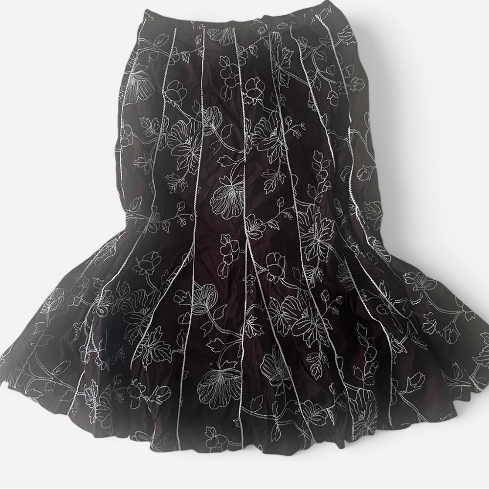 Elegant Black Floral Skirt
